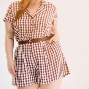 Retro Chic Gingham Pattern Button Down